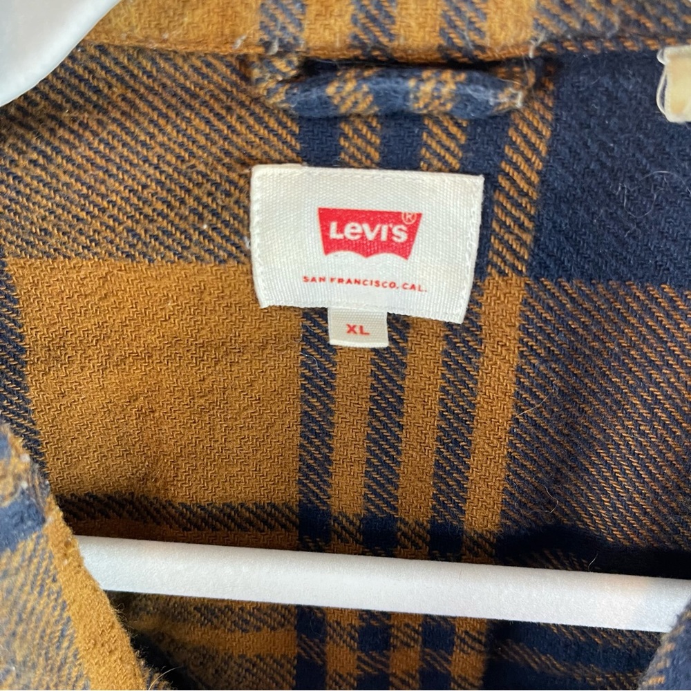 Levi's Flannel Button Down - image 4